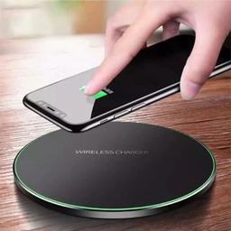9eight5 Fast Charge Qi Wireless Charger Pad (10W) ricondizionato - Reebelo Italia