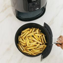 Ninja 4QT. Air Fryer (AF100WM) ricondizionato - Reebelo Italia