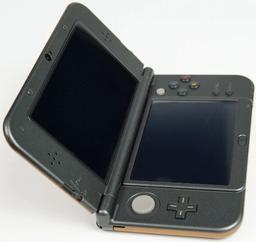 Nintendo New 3DS XL Handheld Gaming Console ricondizionato - Reebelo Italia