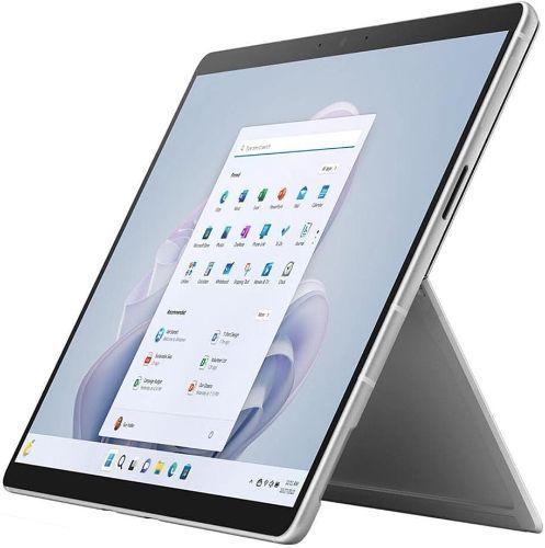 Microsoft Surface Pro 9 con Signature Keyboard Cover e Slim Pen 2 ricondizionato - Reebelo Italia